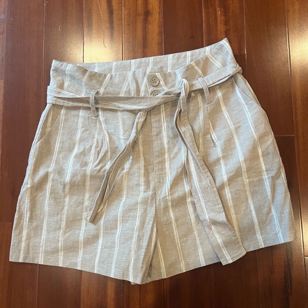 New NWOT Gilli Striped Linen Shorts‎ High Waist Tie Belt Cotton Blend Size Large